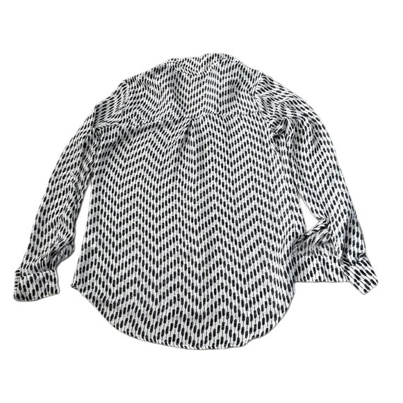 Candies black and white long sleeve button down size small - Picture 2 of 4